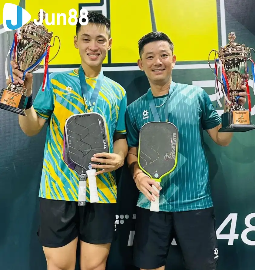 Cặp đôi vàng khẳng định đẳng cấp với phong độ ổn định và lối chơi gắn kết